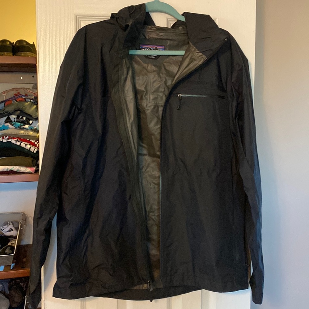 Black Patagonia Water-resistant Jacket